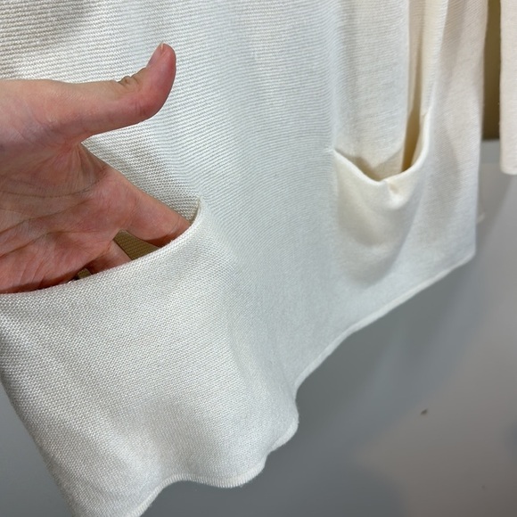 Ann Taylor Loft Large Knit Sweater Cream with pockets Long Sleeve scoop neck - Picture 3 of 6